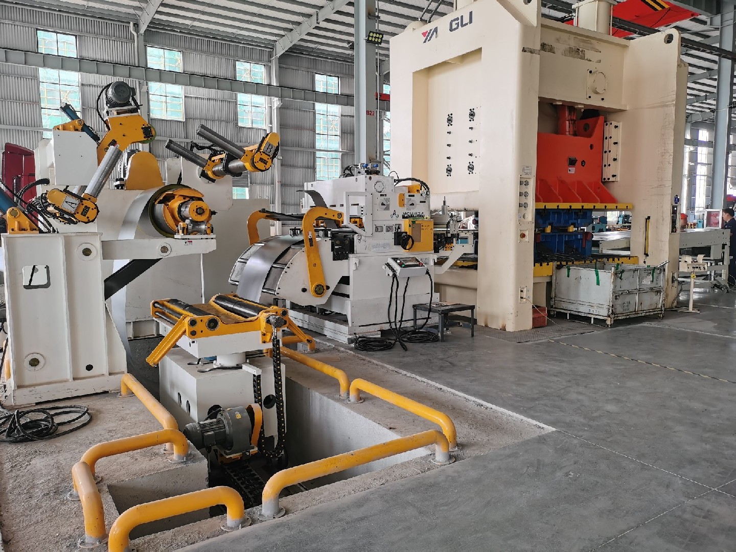 汽車零部件高強板三合一開卷整平大色香蕉网